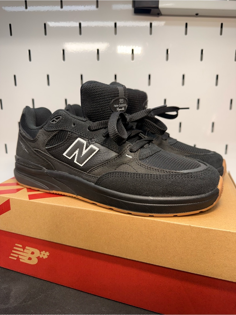 New Balance Andrew Reynolds 993 Men's Black skate shoes with Gum Outsole